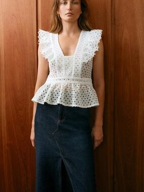 NWT Zara S White Eyelet Lace Peplum V-Neck Top